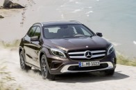 Itt a Mercedes kompakt szabadidőjárműve 47