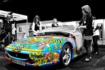 Ferrarik a szivárvány színeiben