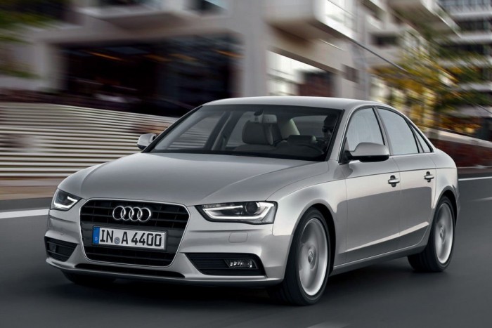Top 10: lehúzás az extrákkal 6 Sebességtartó automatika, Audi A4, 96 520 Ft. Bemegy az ügyfél a szalonba, kiválaszt utazóautónak egy háromliteres, V6-os TDI-t, persze quattrót. Beikszeli a clean dieselt, hogy kevésbé szennyezze a környezetet, kimegy a sztrádára és meglepődik: 14 063 550 forintos autójában nincs tempomat