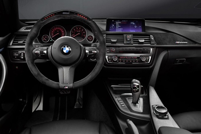 Top 10: lehúzás az extrákkal 4 Sport automata váltó, pl. BMW 435i, 66 500 Ft. A BMW-modellek nyolcfokozatú automata váltóját mér elégszer körberajongtuk, most jöjjön egy kissé pofátlan extra ZF-automatikával kapcsolatban. Alapáron ugyanis, úgy 700 ezerért, nem jár váltófül a kormány mögé. Ez az opció például a szép új 4-es BMW-hez 66 500 forintba kerül a sport automata váltóval. Nem rossz pénz két kapcsolóért