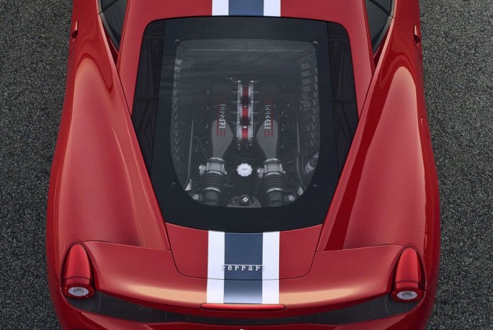 Minden ősét alázza az új Ferrari 6