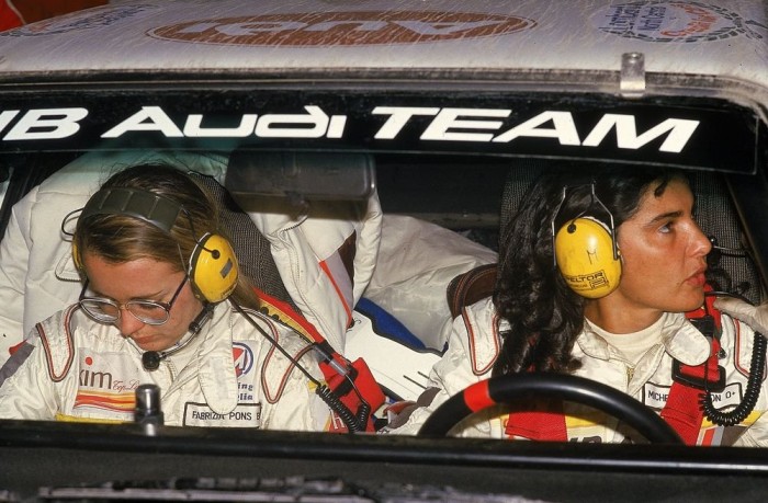 A világ egyik leggyorsabb nője 10