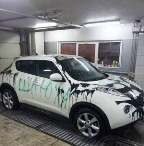 22 autót rongált meg a borsodi asszony 13