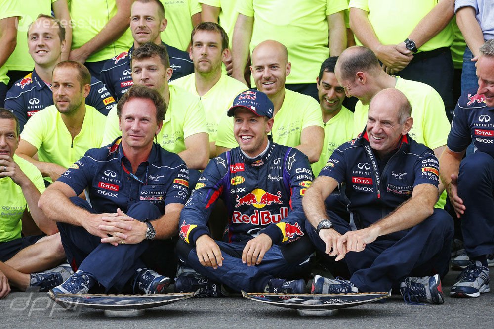 F1: Megbocsáthatatlan hibák a Red Bullnál 22