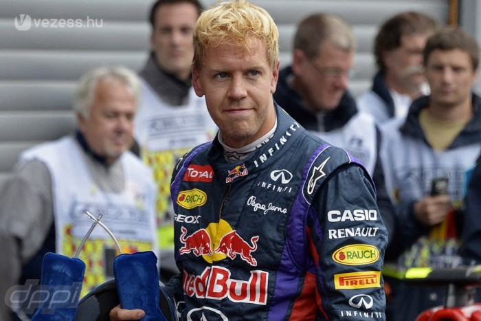 F1: Vettel nem tudta, miért fújolnak