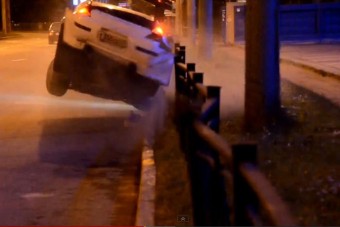 Törnek a kerekek, mint a ropi