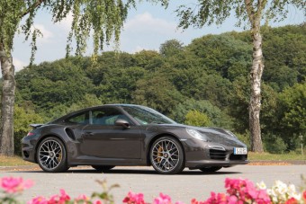 911 Turbo:  csak saját felelősségre