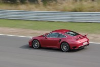 911 Turbo:  csak saját felelősségre 76