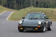 Ez az első Porsche 911 Turbo a 70-es évek közepéről. 260 lóerős volt