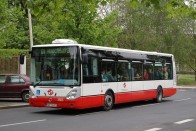 Ilyen egy eredeti, a cseh fővárosban közlekedő szóló kivitelű Irisbus Citelis