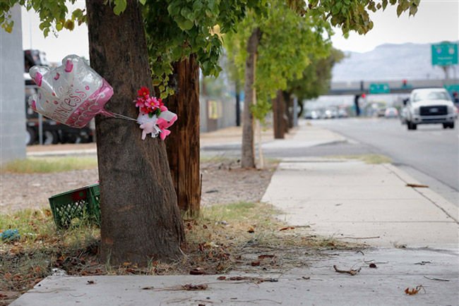 Anyja autójával ölte meg húgát egy kisfiú