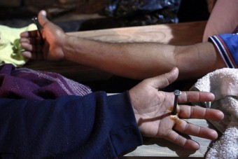 Keresztre feszíttették magukat a buszsofőrök