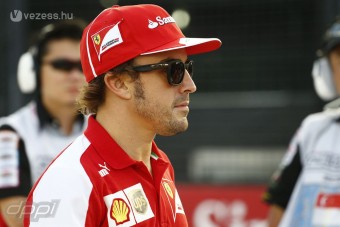 Alonso 2015-re alapít csapatot