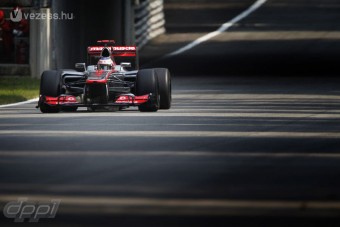 F1: Monzában ünnepelne Button