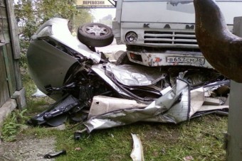 A kamion mindig erősebb