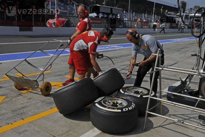 F1: Monzában tojást lehetne sütni a gumikon