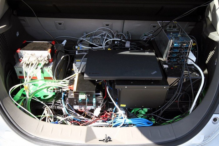 Sofőr nélküli autók a sztrádán 10 | Vezess A Leaf akksijai bírják ezt az erőművet is