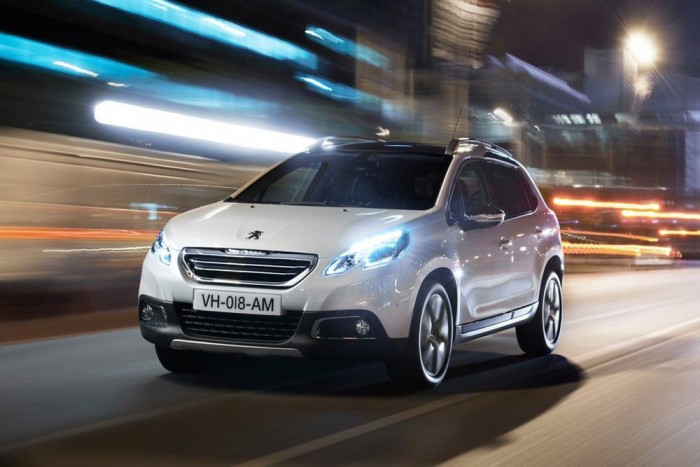 Top 10: Melyik autó viszi el a legkevesebb pénzt? 2 10. Peugeot 2008 1,2 VTi Access, 468 euró (140 868 Ft). A 208-ra épülő városi crossover fenntartási költségei is a kisautók szintjén mozognak. A háromhengeres, életteli benzinesnél tényleg nem muszáj feljebb lépni