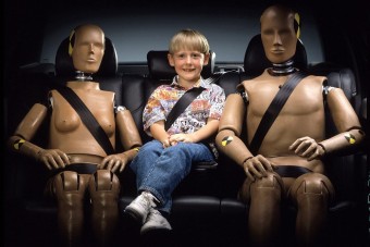 Miért nem kapcsolja be mindenki az övet?