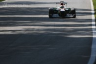 F1: Alonsót kirobbantani sem lehet a Ferrariból 78