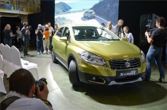 Már gyártják az új Suzuki SX4-est Esztergomban
