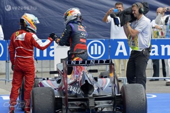 F1: Műszaki hiba sem állíthatta meg Vettelt