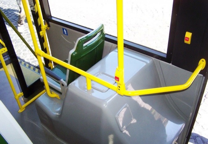 Még a trolinál is halkabb 9 A második tengely jobb oldali kerékdobja üresen maradt