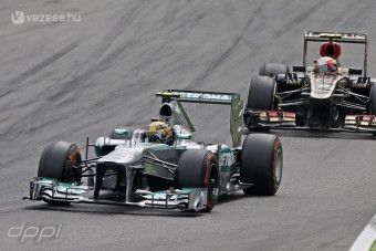F1: Hamilton visszaszívta a nyilatkozatát