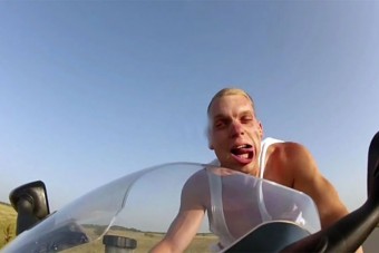 240 km/óránál már torzul az arc