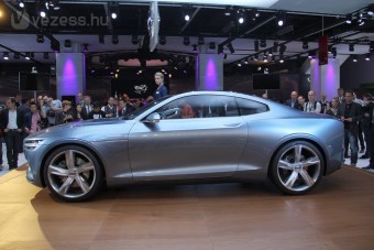 Kupéból csinál terepest a Volvo