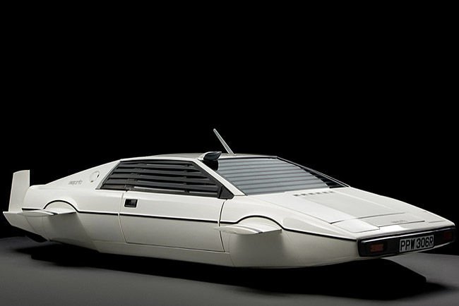 Bagóért vitték el a tengeralattjáró Bond-autót