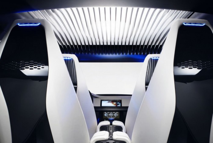 Bordázott szerkezet tartja a panorámatetőt