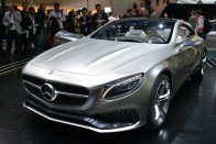 Tanulmányként jön a Mercedes luxuskupéja 50