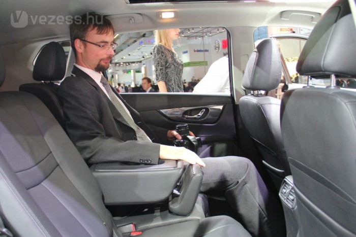 Kockából tojás: új Nissan X-Trail 7