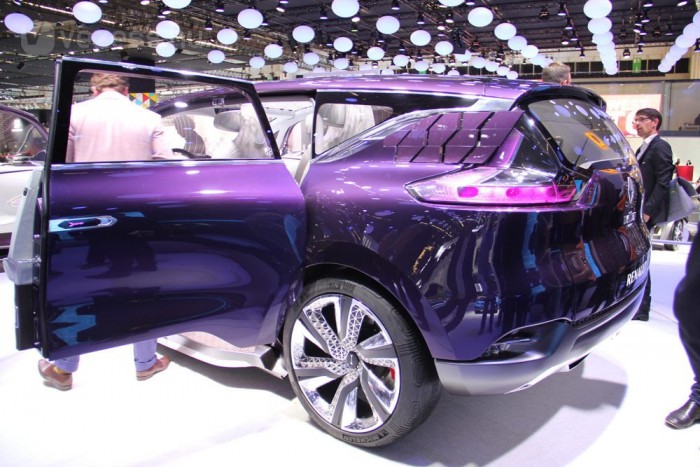 Espace helyett: egyterű-tanulmány a Renault-tól 9