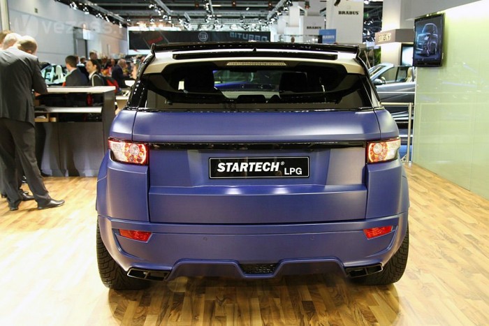 Rettentő gázos Range Rover 7 | Vezess Rettentő gázos Range Rover 7