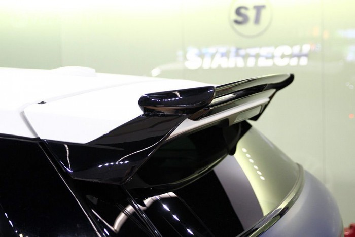 Rettentő gázos Range Rover 8 | Vezess Rettentő gázos Range Rover 8