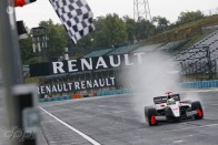 McLaren- és Sauber-pilóta a dobogón a Hungaroringen 41