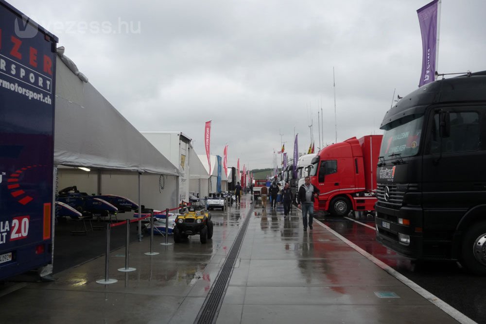 McLaren- és Sauber-pilóta a dobogón a Hungaroringen 17