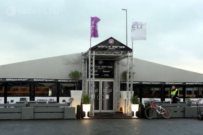 McLaren- és Sauber-pilóta a dobogón a Hungaroringen 6