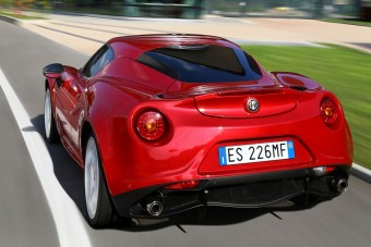 Videón az Alfa Romeo szupersportkocsija