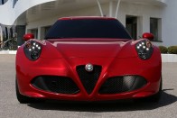 Videón az Alfa Romeo szupersportkocsija 48