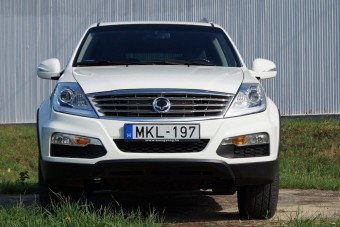 Kisebb motorral is jó a koreai Land Cruiser