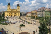 3. 440 Ft/óra: Debrecen. Míg Miskolcon 340, Pécsett 300, Kaposváron maximum 250 forintba fáj egy órás parkolás, Hajdú Bihar megye székhelye a budapesti belváros árszintjével dolgozik. Fotó: visit-hungary.com