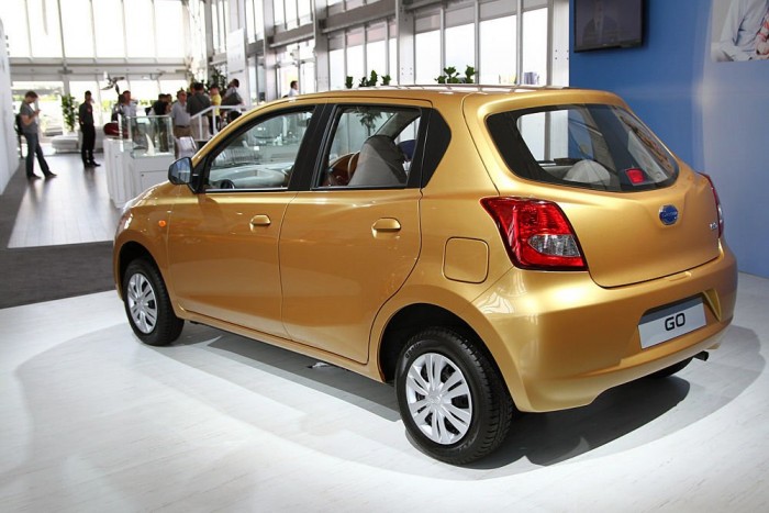 Filléres autók, ezúttal Japánból 6 | Vezess Ötszemélyes ötajtós autó, fillérekért. Kár, hogy nálunk nem lesz.