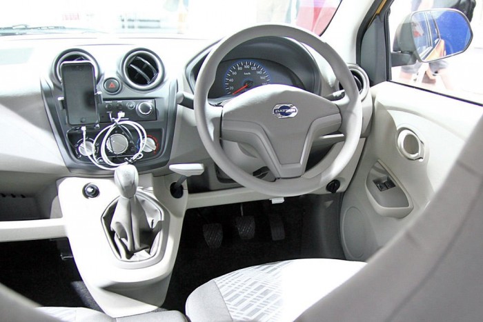 Filléres autók, ezúttal Japánból 7 | Vezess Semmi extra, egyszerűen barátságos a belső, varázslatok nélkül