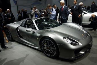 Aranyáron mért extrák a Porschénál