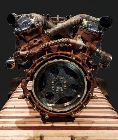 Hihetetlen Mercedes motor, fából és csontból 7