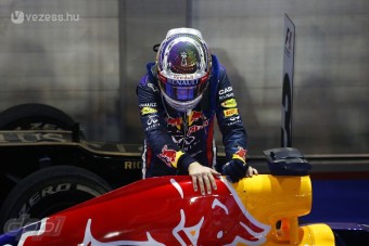 F1: Gyanúsan jó Vettel autója?