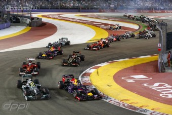 F1: A Mercedes Vettelnek adta az idényt